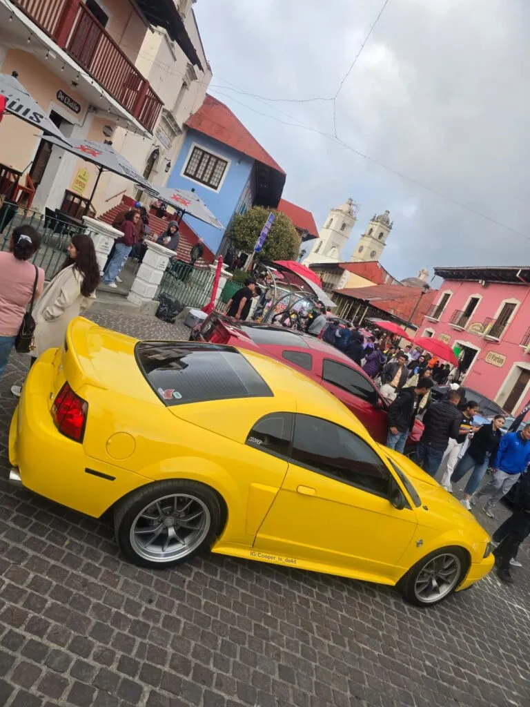 Los Mustang tomaron las calles de Hidalgo | MIRA LAS FOTOS