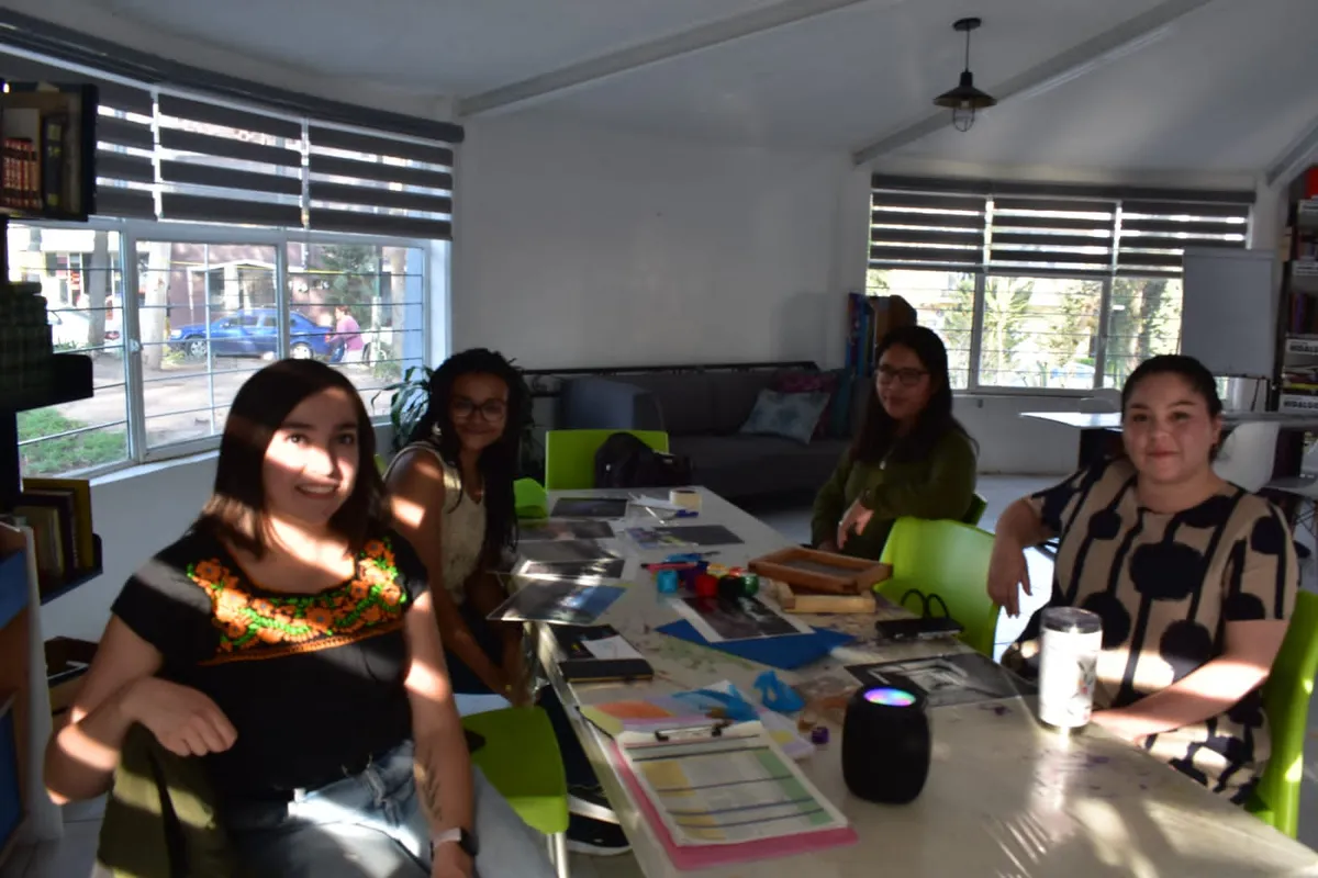 Semilleros creativos abordan temas sociales con literatura