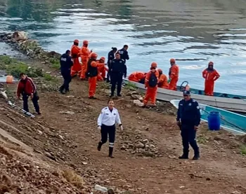 Policía Municipal de Tula rescata a mejor que cayó al canal del Río Tula