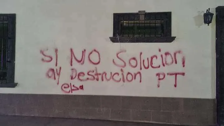 Tepetitlán: vandalizan nueva fachada de alcaldía
