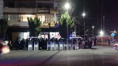 El Mexe protesta en Palacio de Gobierno