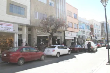 Vigilancia vial contra doble fila en Pachuca