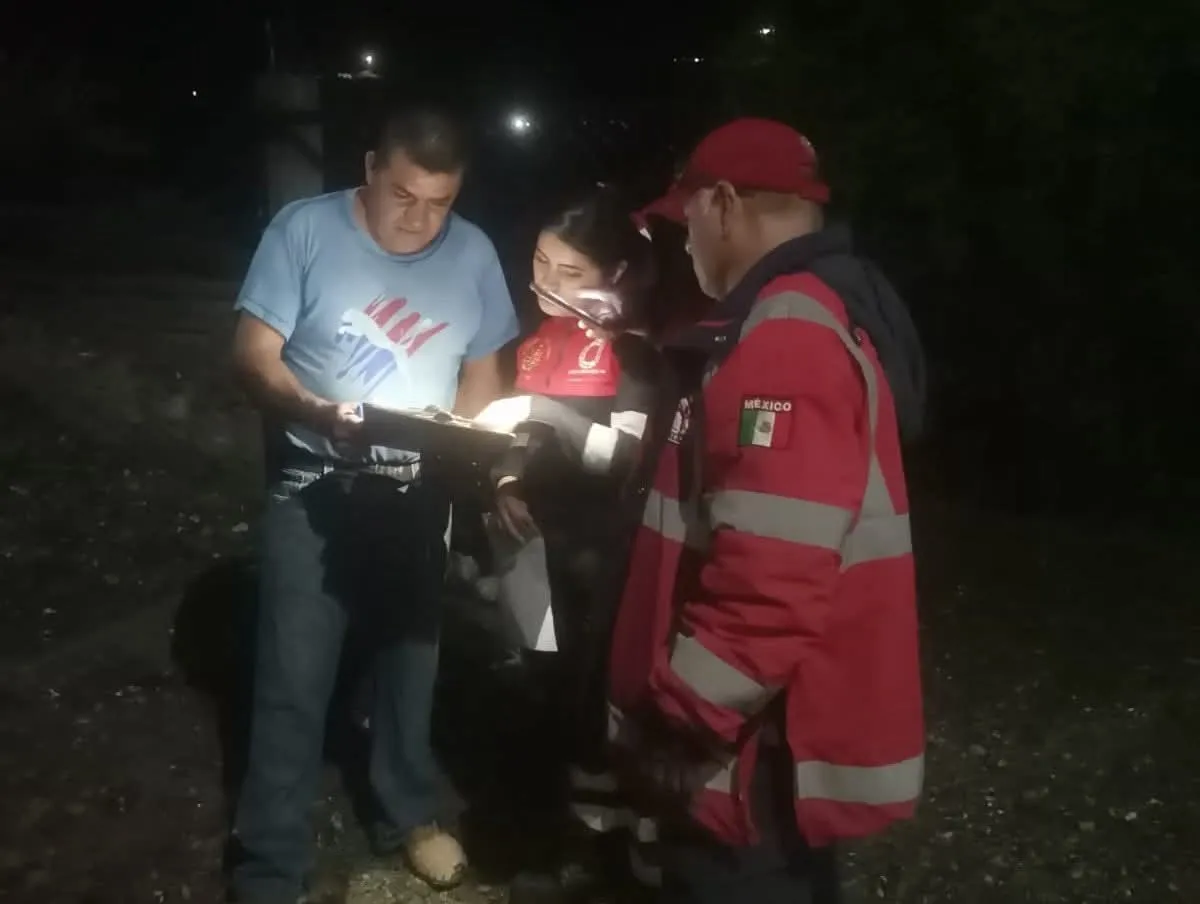 Desfogue de presa en Zimapán