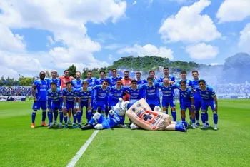 Cruz Azul jugó la Copa Fundadores en Tula