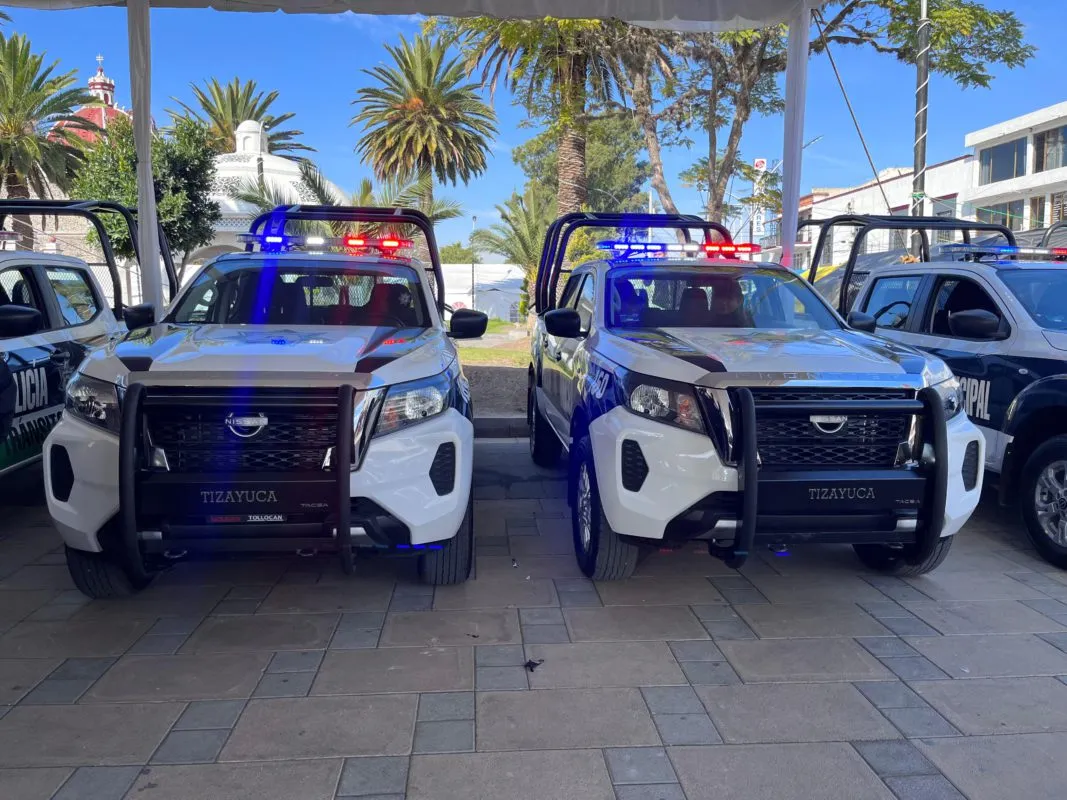 Tizayuca: Entregan patrullas y reconocen a policías