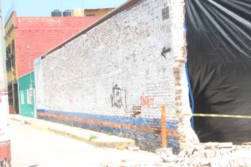 Pachuca: vecinos de Maestranza exigen a INFRA reconstruir muros tras colapso de barda