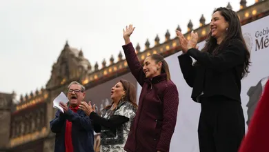 Sheinbaum encabeza entrega gratuita de millones de libros de texto