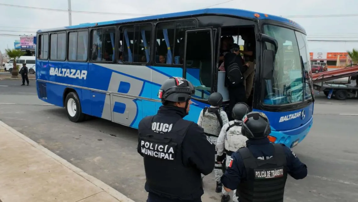 Instituto Nacional de Migración realiza operativo para atender flujo migratorio en Tizayuca