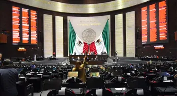 Cámara de Diputados plantea modificar orden de apellidos de los hijos