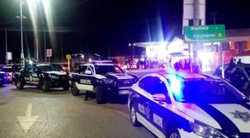 Policías