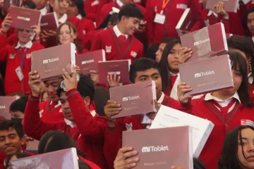 Tabletas electrónicas que serán entregadas a estudiantes de media superior en Hidalgo.