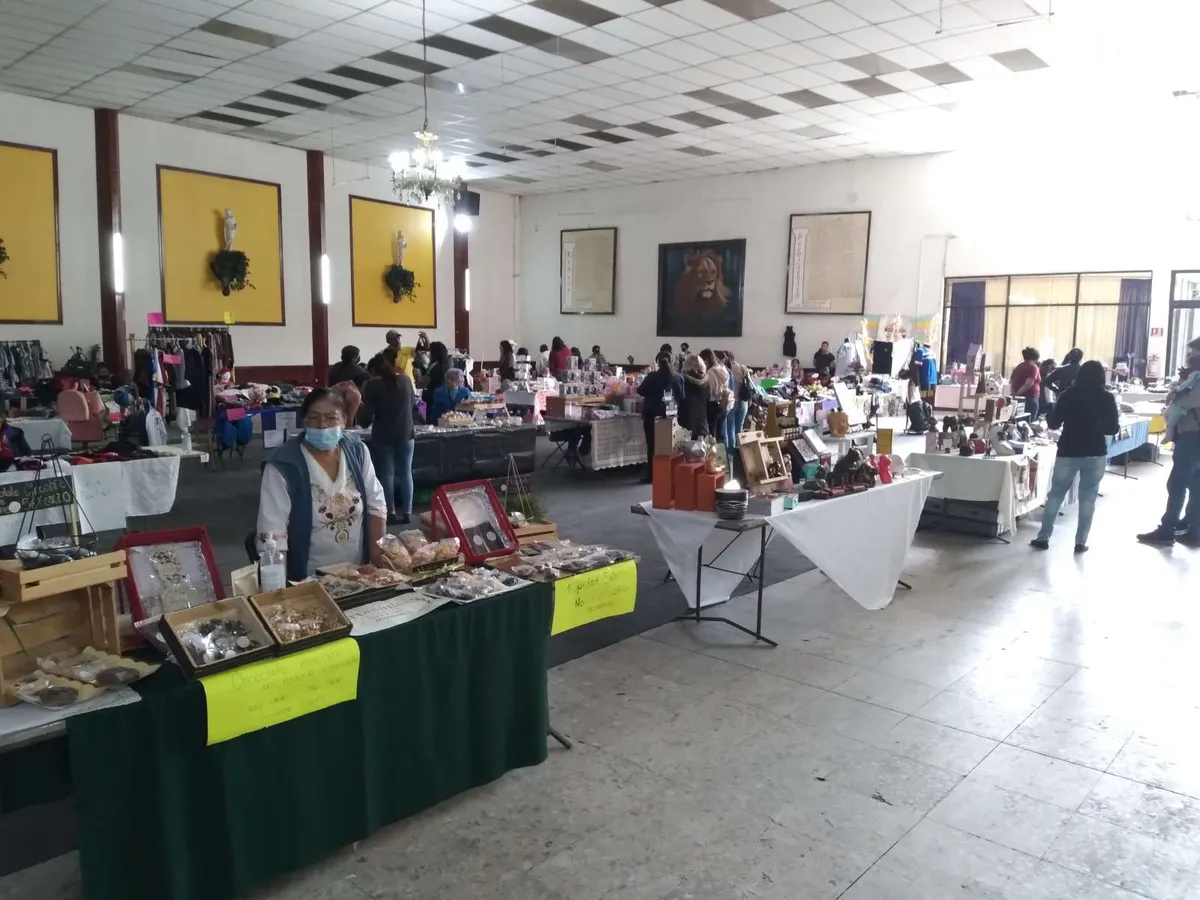 Tras represión, asignan espacio para La Mercadita en Tulancingo