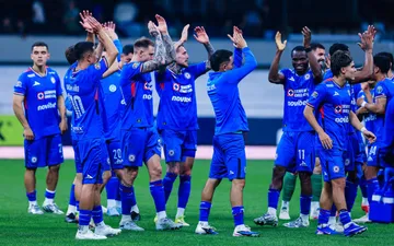 Cruz Azul celebra pase a semifinales.