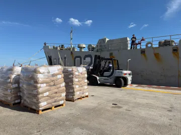 Buques de la Marina mexicana cargados con ayuda humanitaria