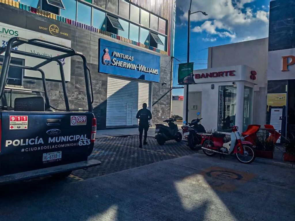 Detectan trampa y recuperan efectivo en cajero de Mineral de la Reforma