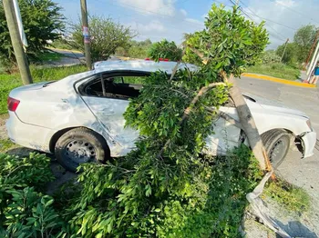 Conductores reportaron un fuerte choque en Atitalaquia. Esto es lo que se sabe sobre los lesionados y las investigaciones.