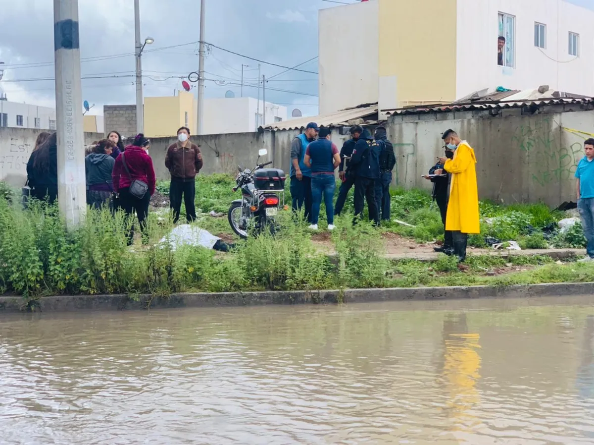 Muere hombre tras caer de motocicleta en Tizayuca