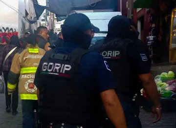 Pachuca: aseguran 10 kilos de pirotecnia ilegal en operativo en el mercado Primero de Mayo
