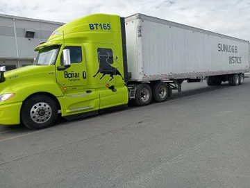 Tula de Allende: recuperan tráiler que transportaba tequila
