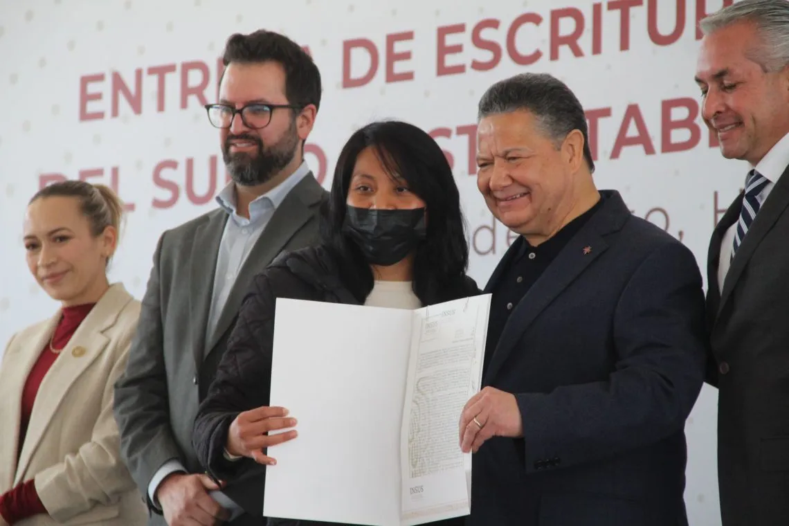 Regularizan 200 escrituras en diferentes municipios de Hidalgo