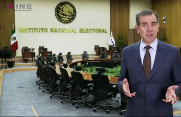 Ayer, hoy y por muchísimos años, INE permanecerá: Córdova
