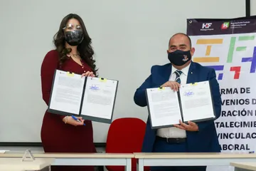 Gobierno acerca opciones laborales en municipios