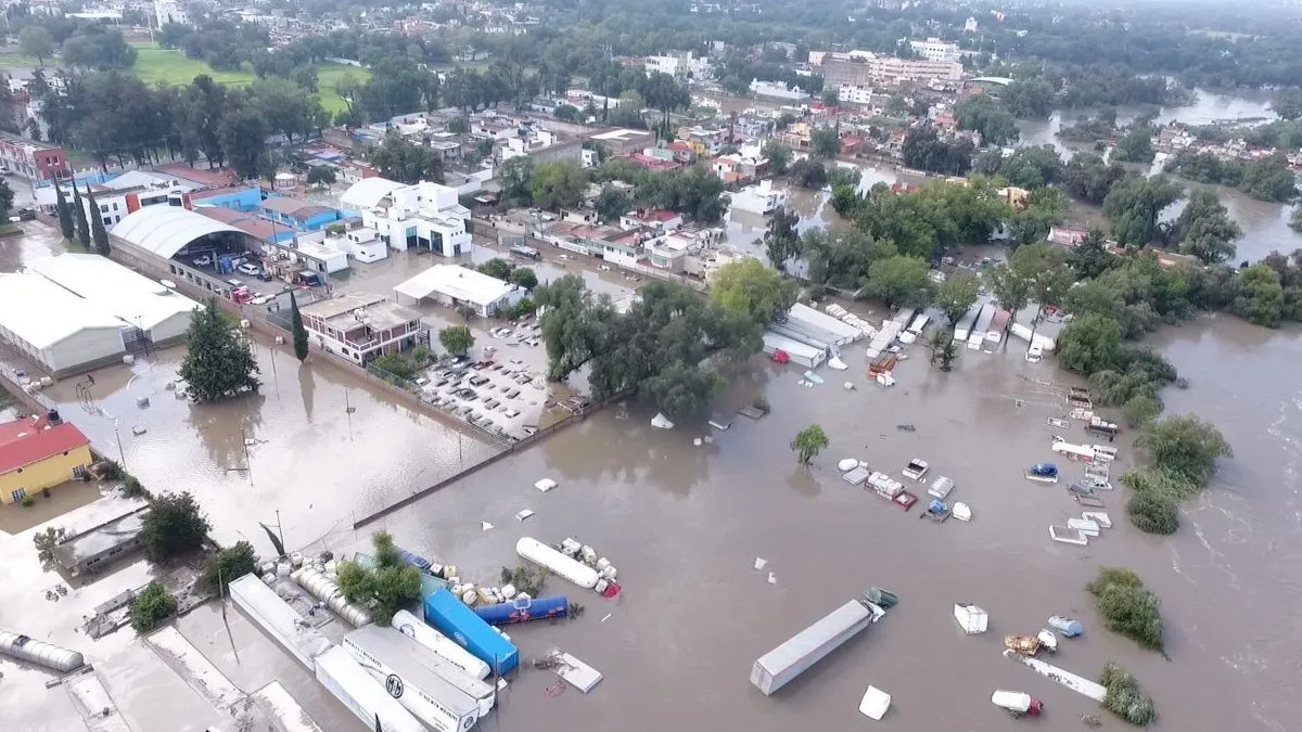 SCT publica convocatoria para reconstruir caminos en Tula