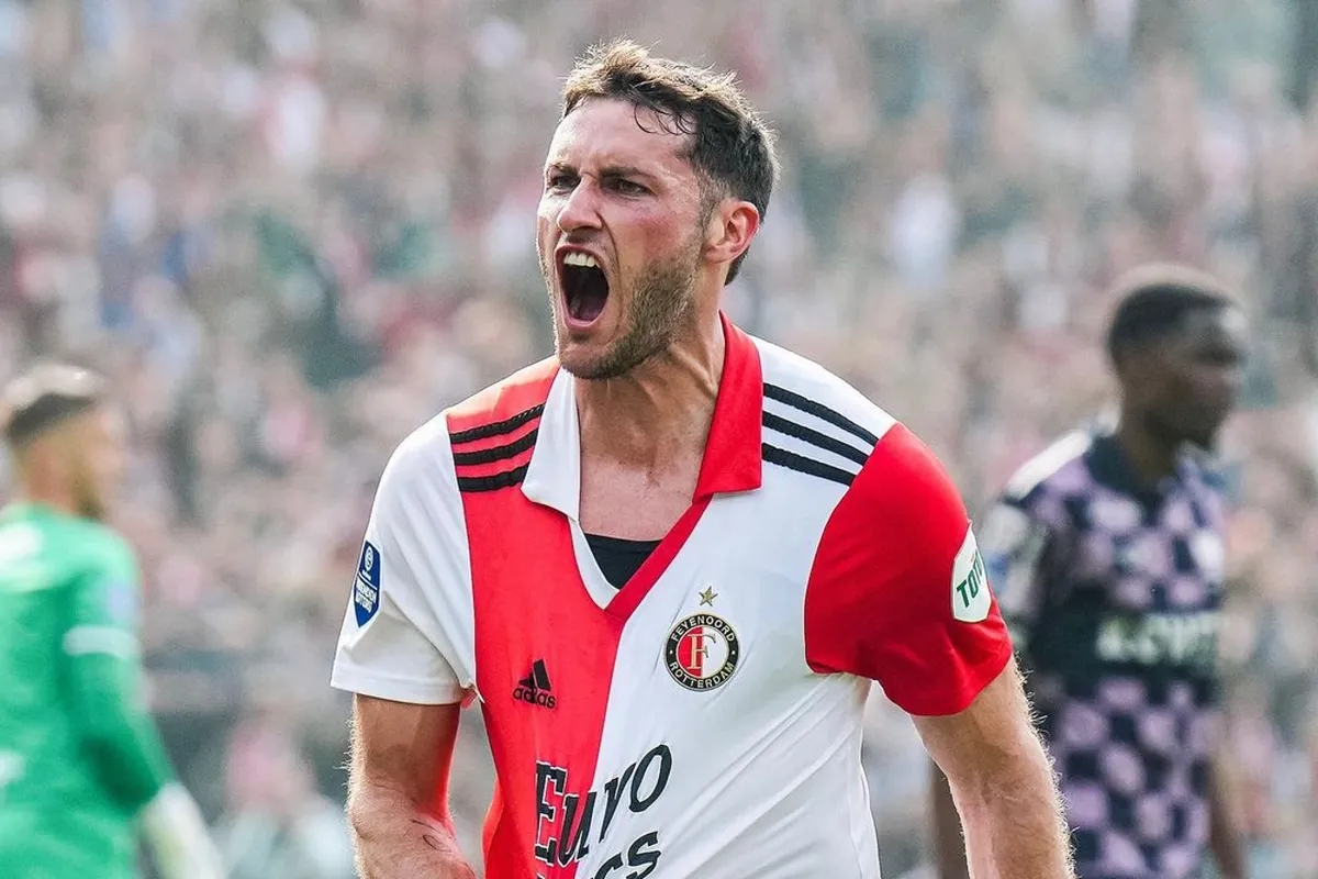 Foto de Santi Giménez, quien podría ser el nuevo refuerzo del West Ham.