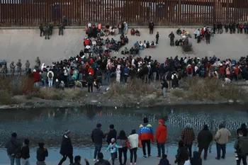 EU deporta en secreto a migrantes mexicanos hacia Guatemala y Honduras