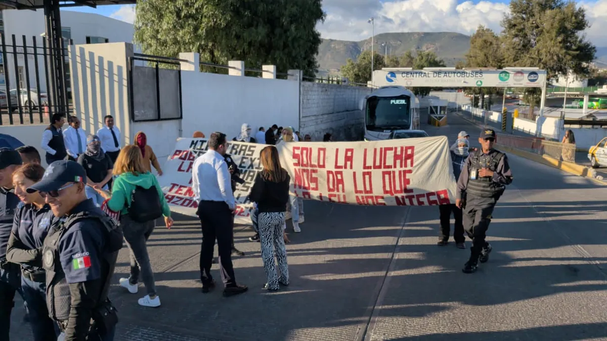 Paro en El Mexe: normalistas mantienen protesta y liberan casetas en Hidalgo
