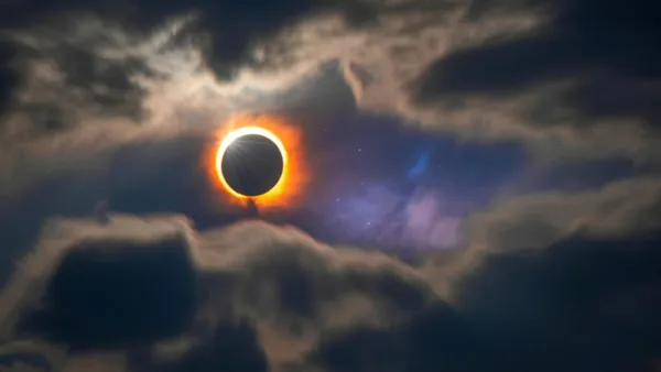 Eclipse solar