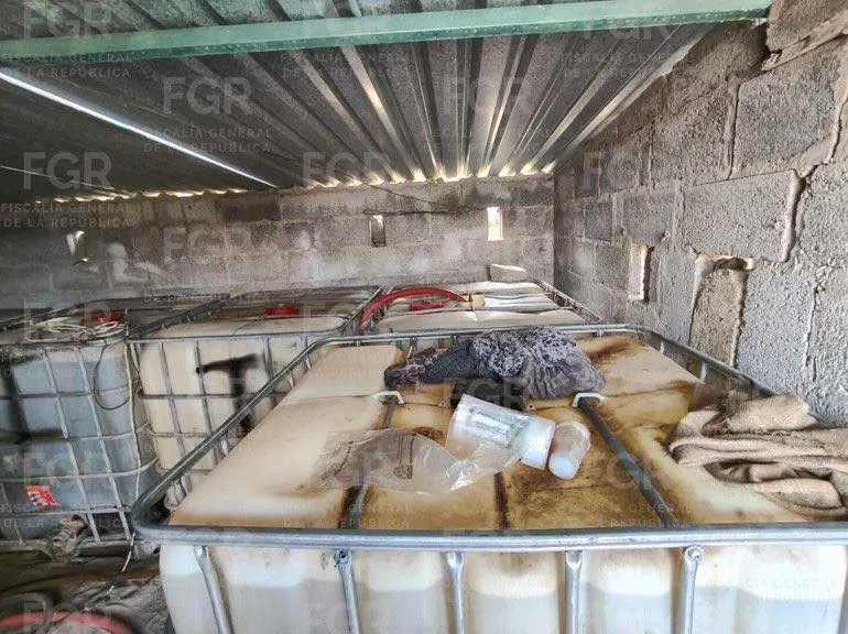 Decomisan más de 19 mil litros de hidrocarburo en cateo en Tepetitlán