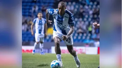 Robert Kenedy delantero del Club Pachuca