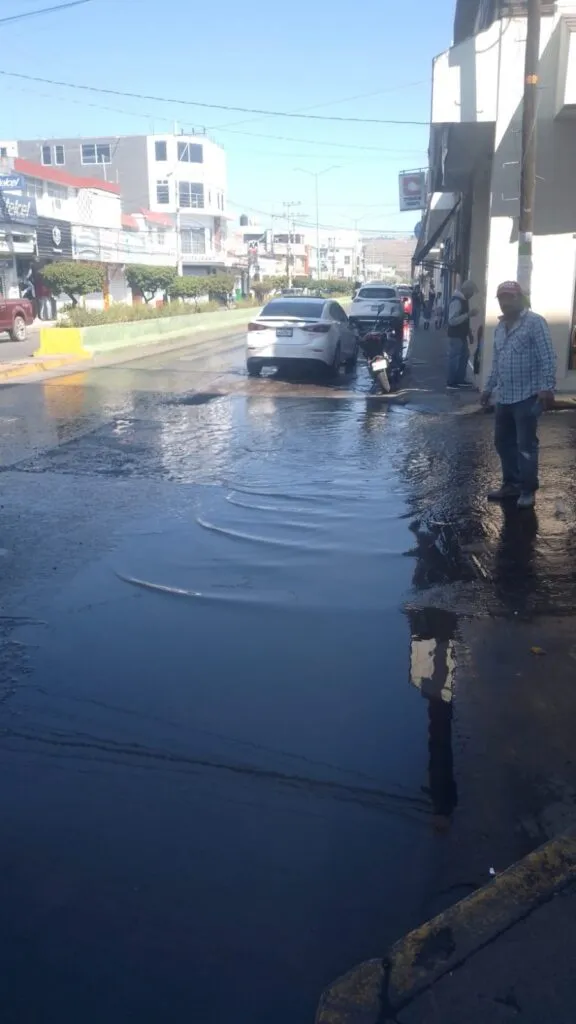¿Por qué se bloqueo el drenaje en calles de Tulancingo? Esto fue lo que paso