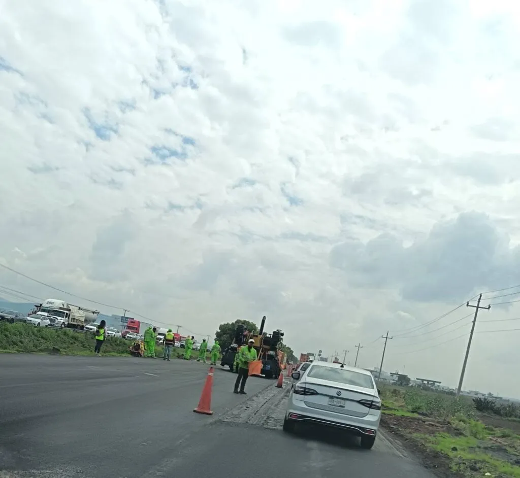 Tráfico en la México-Pachuca desespera a automovilistas