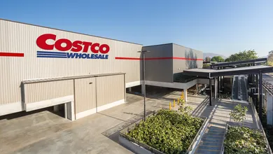 Entrada de Costco en México durante el Black Friday 2025.