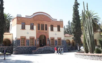 Tras 18 años de lucha, reapertura El Mexe con clases presenciales