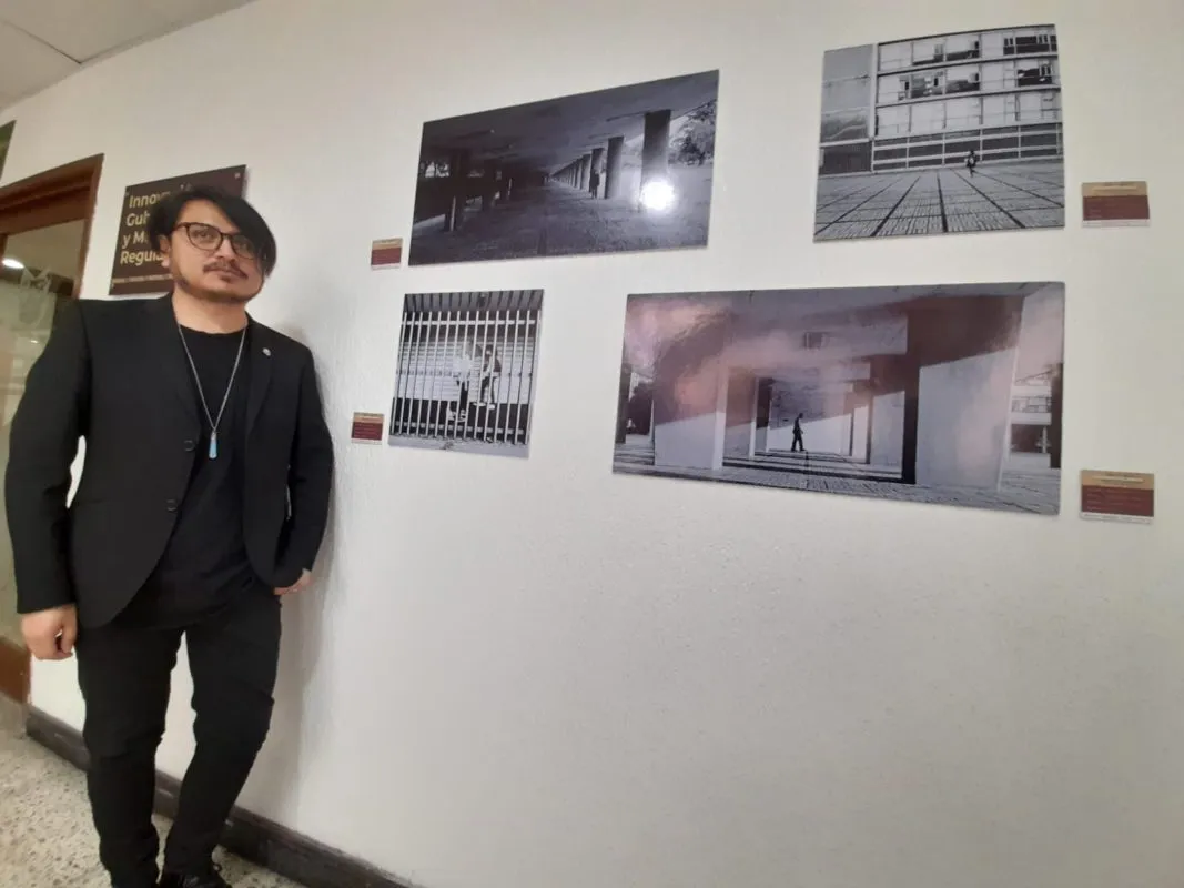 Inaugura gobernador expo en Palacio de Gobierno