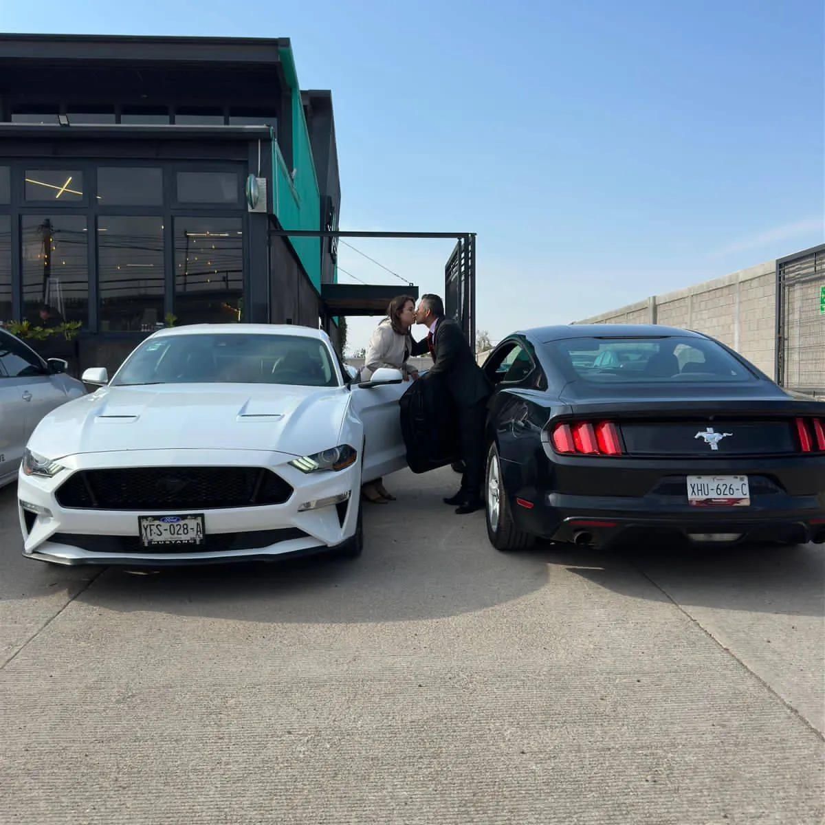 Plataforma Nacional de Transparencia revela que regidores y síndicos de Tulancingo cobran altas dietas; uno presume autos deportivos