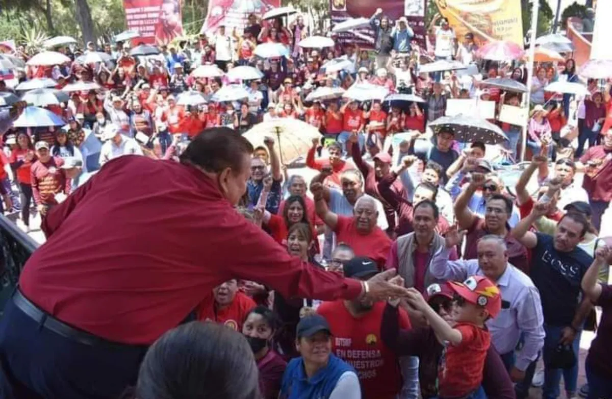 Percy Espinoza es reelegido como líder sindical de la alcaldía de Pachuca