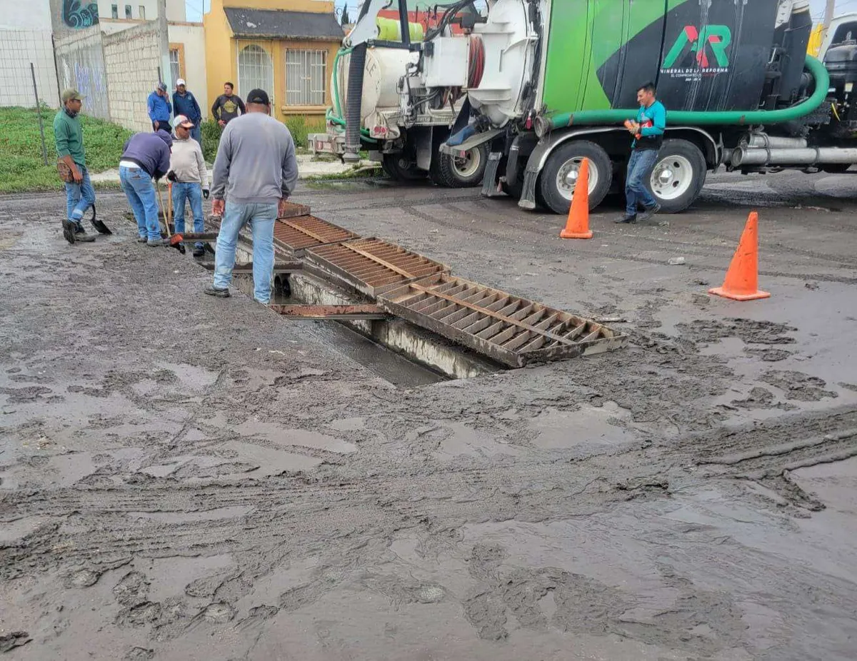 Limpieza y Mantenimiento en el Fraccionamiento Tuzos tras afectaciones por lluvias