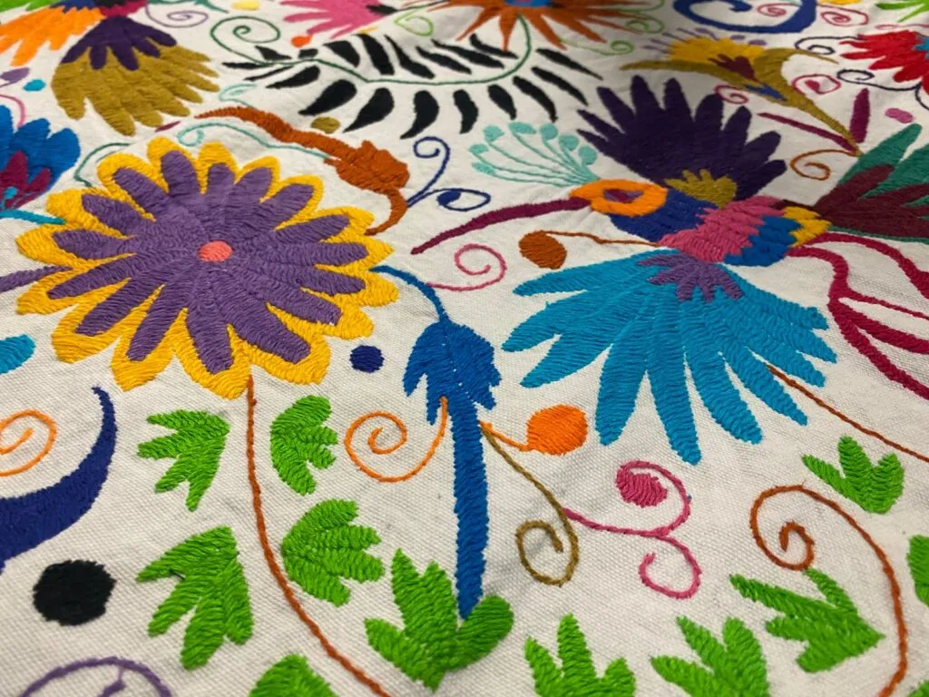 Tenango de Doria celebra el arte del bordado