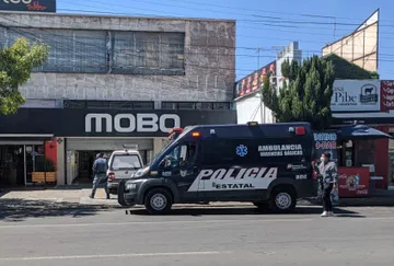 Asaltan tienda de celulares cerca de Palacio de Gobierno