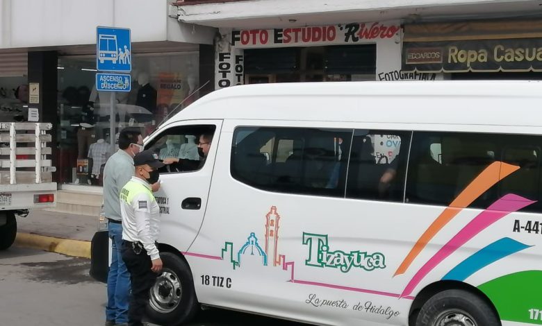 El objetivo es permitir a vehículos externos presten el servicio a la ciudadanía, la cual se encuentra paralizada. Foto: La Jornada