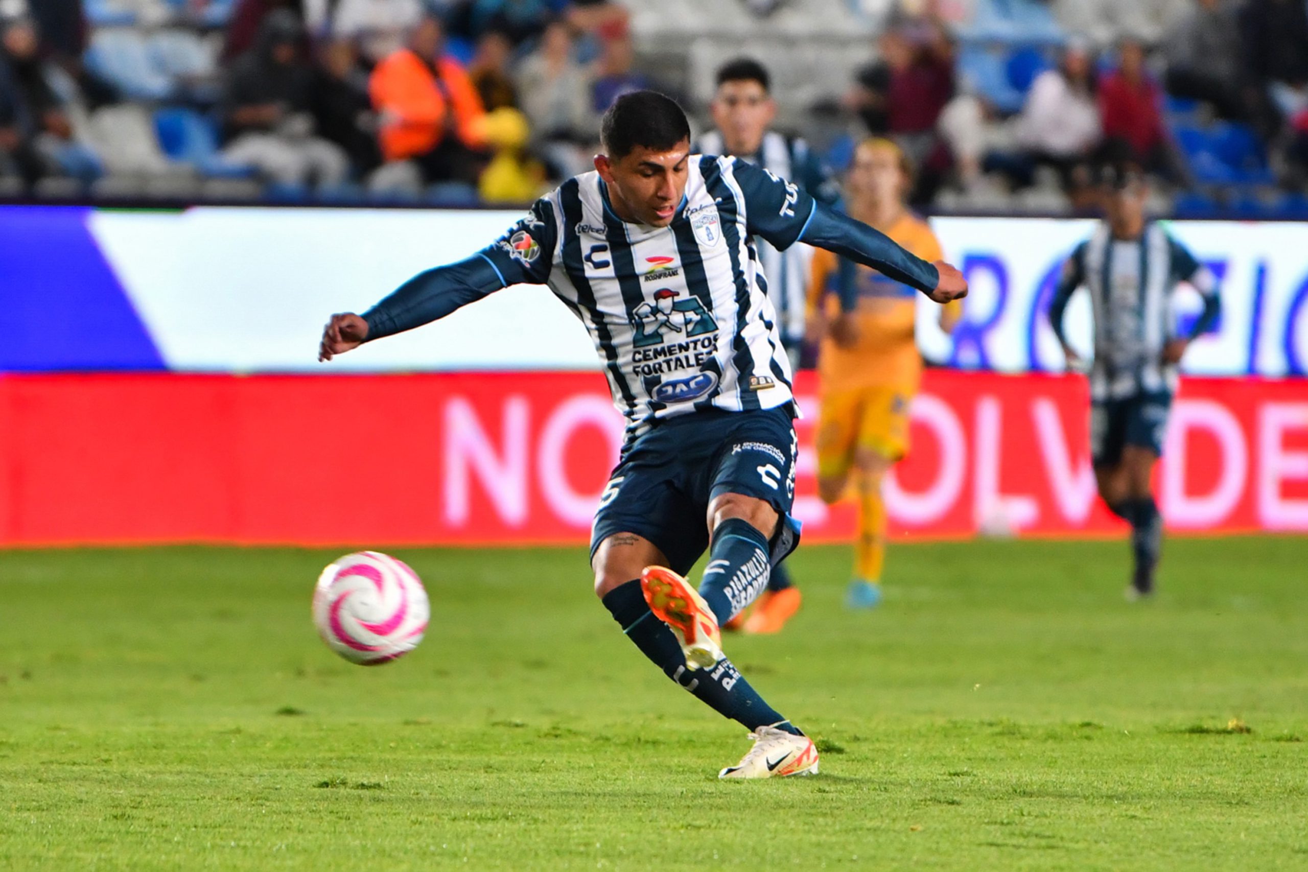 Foto de Bryan González, anotador del gol que ayudó a Pachuca a empatar con Tigres.