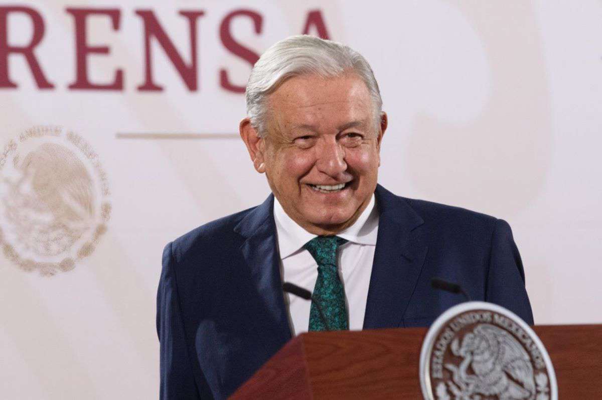 El presidente Andrés Manuel López Obrador se mostró animoso, contento y lleno de esperanza para el futuro de México, luego de saber el resultado contundente en las elecciones donde coloca a la doctora Claudia Sheinbaum como la virtual presidente de la nación. Foto: Presidencia.
