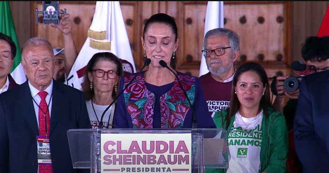 Claudia durante su discurso en el Zócalo