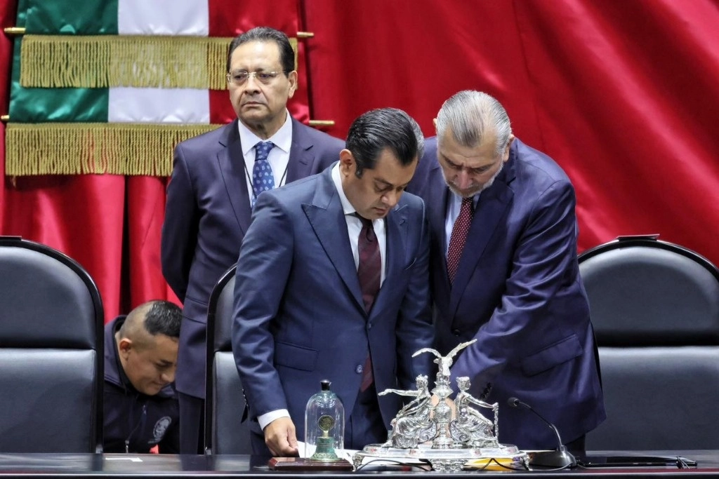 Inicia sesión del Congreso para la toma de protesta de Claudia Sheinbaum como presidenta